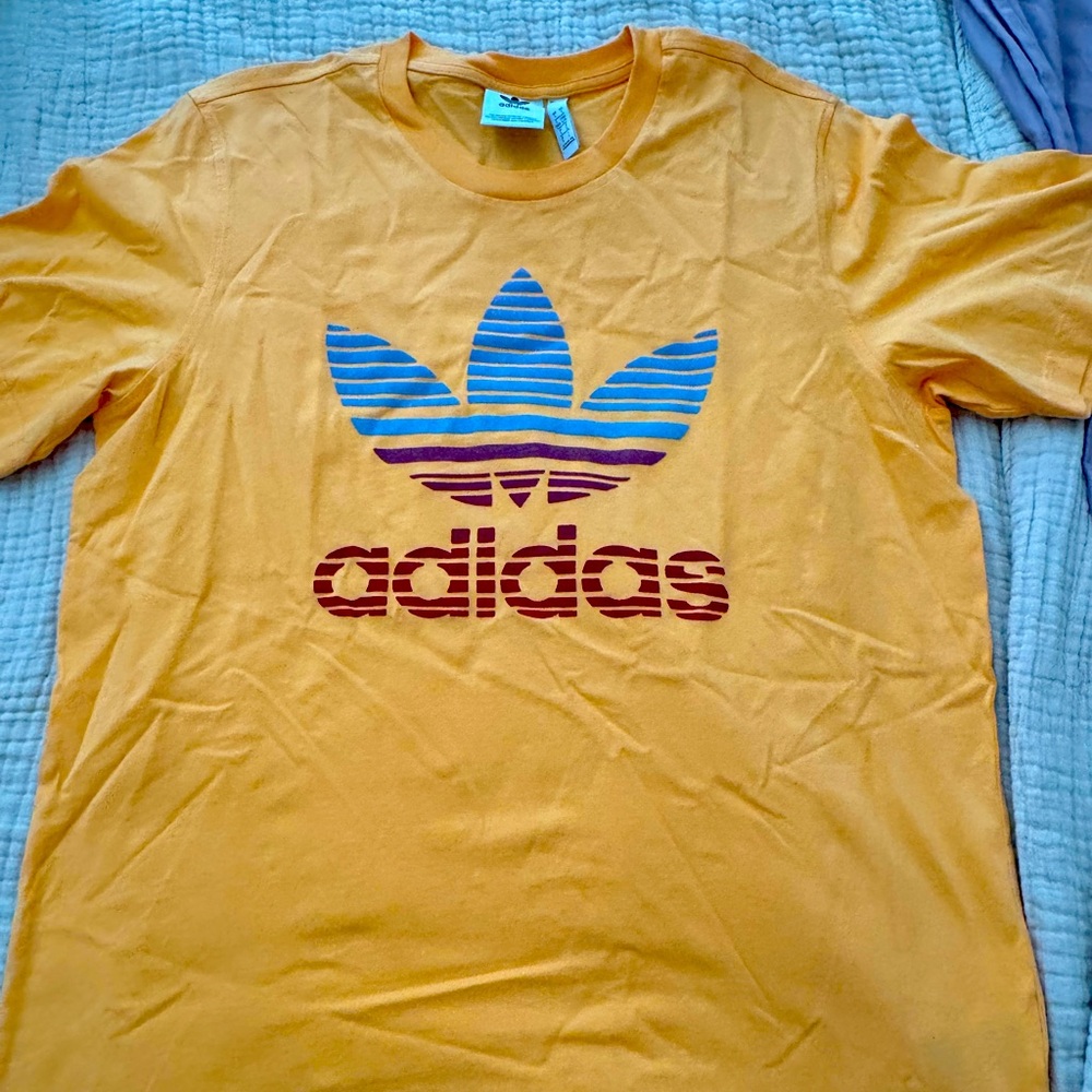 Adidas men’s Tshirt sherbet orange